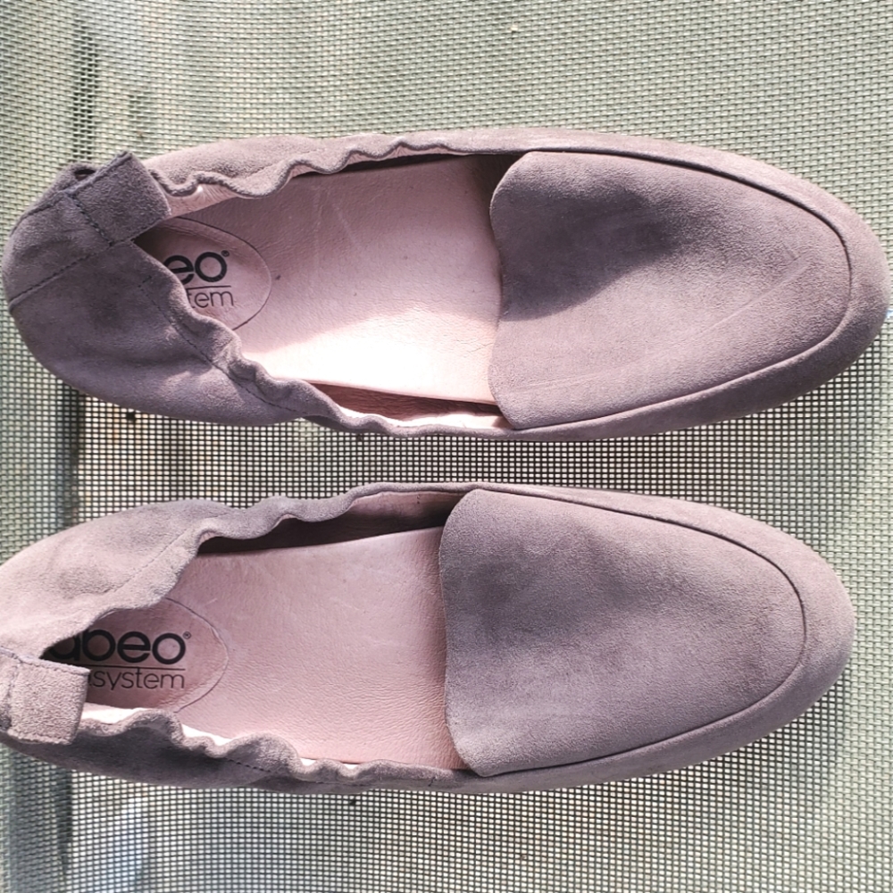 Gray Flats - image 1